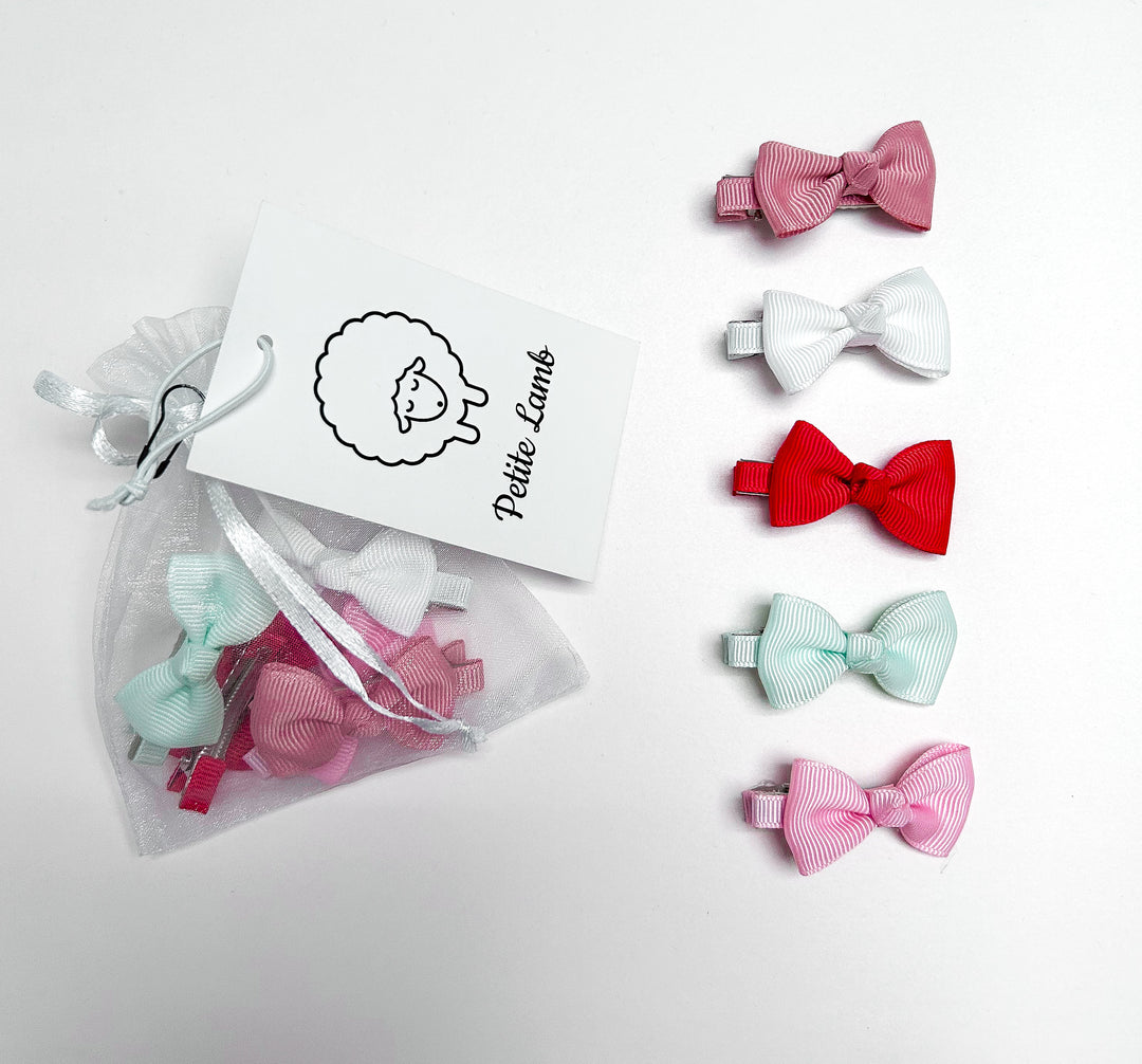 Small pack of bows