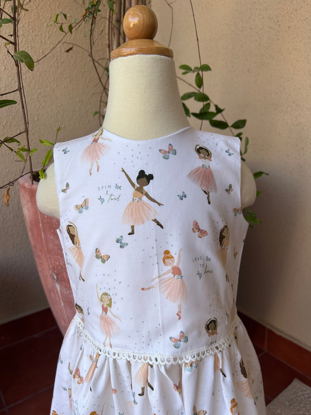 Ballerina Dress in white