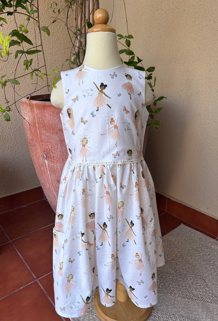 Ballerina Dress in white